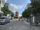 BÁN NHÀ 3 TẦNG TẠI P. TÂN BÌNH - TP. DĨ AN. Ô TÔ VÀO NHÀ. GIÁ CỰC TỐT